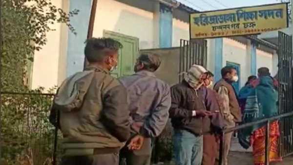 पश्चिम बंगाल में 108 नगर निकाय चुनाव के लिए मतदान शुरू